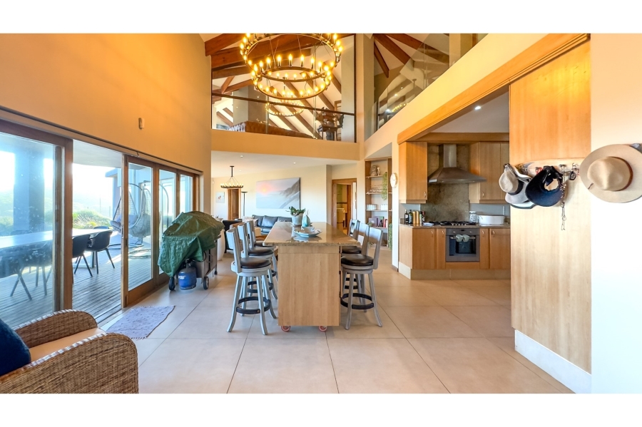 7 Bedroom Property for Sale in Dana Bay Western Cape